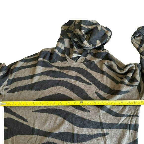 Anthropologie Green Zebra Print‎ Hooded Cropped Sweater Womens S - Picture 3 of 4